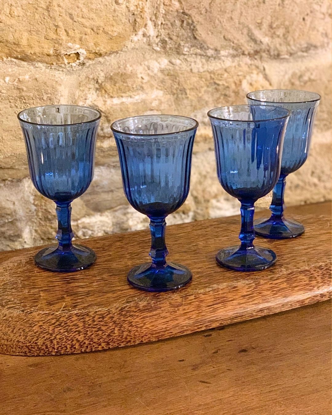 THE BLUEBELLE GLASS