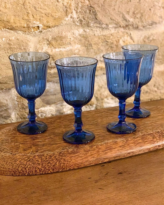 THE BLUEBELLE GLASS